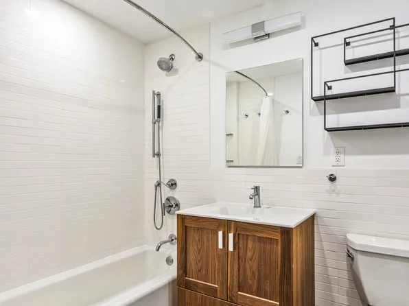 176 Broadway image 5 of 9