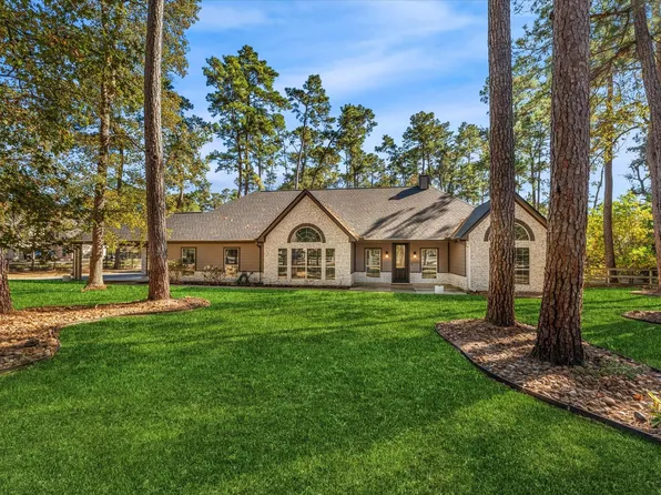 25402 Holly Oaks Ct, Magnolia, TX 77355