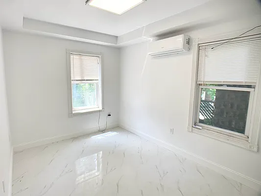 Rented by REAL New York | media 5