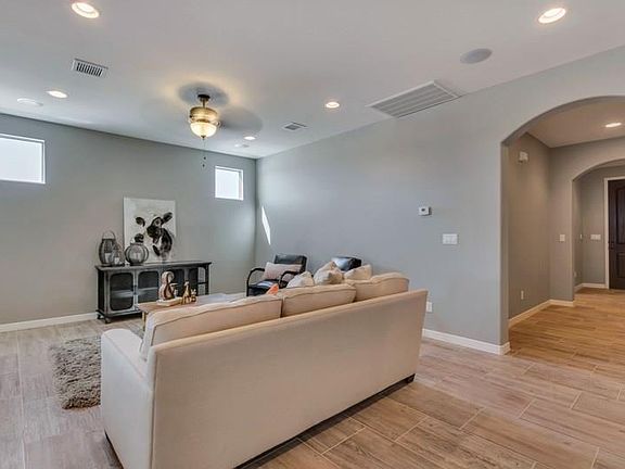 4th image of 14852 Sunny Land Ave