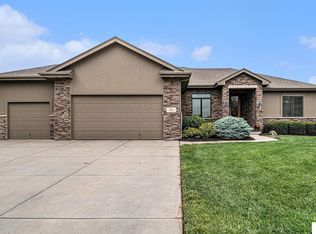 948 S 198th St, Elkhorn, NE 68022