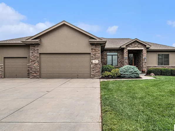 948 S 198th St, Elkhorn, NE 68022