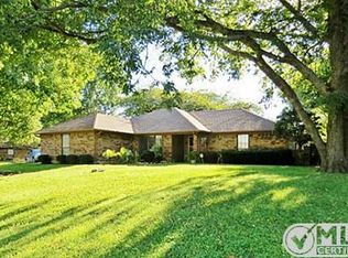 813 Ridge View Dr, Burleson, TX 76028