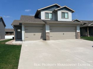 2612 S Lana Dr, Sioux Falls, SD 57106