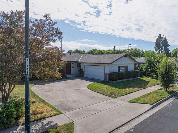 2nd image of 3324 Colonial Dr