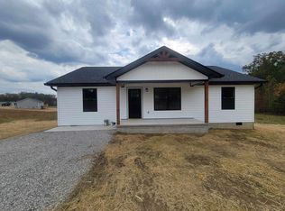 105 Firefly Ct, Jamestown, TN 38556