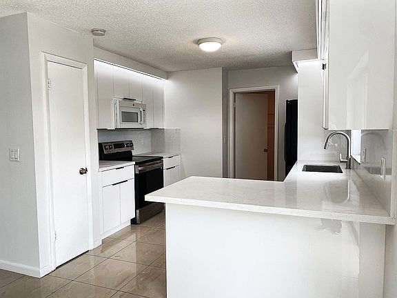 5th image of 225 Wrena Drive