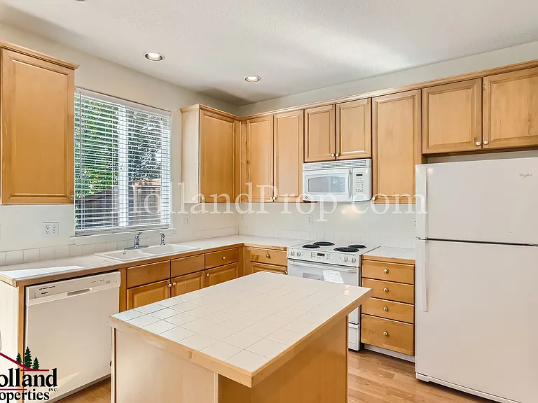 16180 NW Fescue Ct — Photo 12