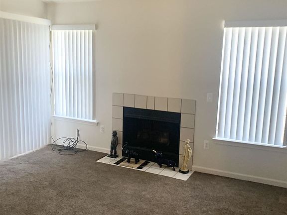 5th image of 44256 Princeton Dr