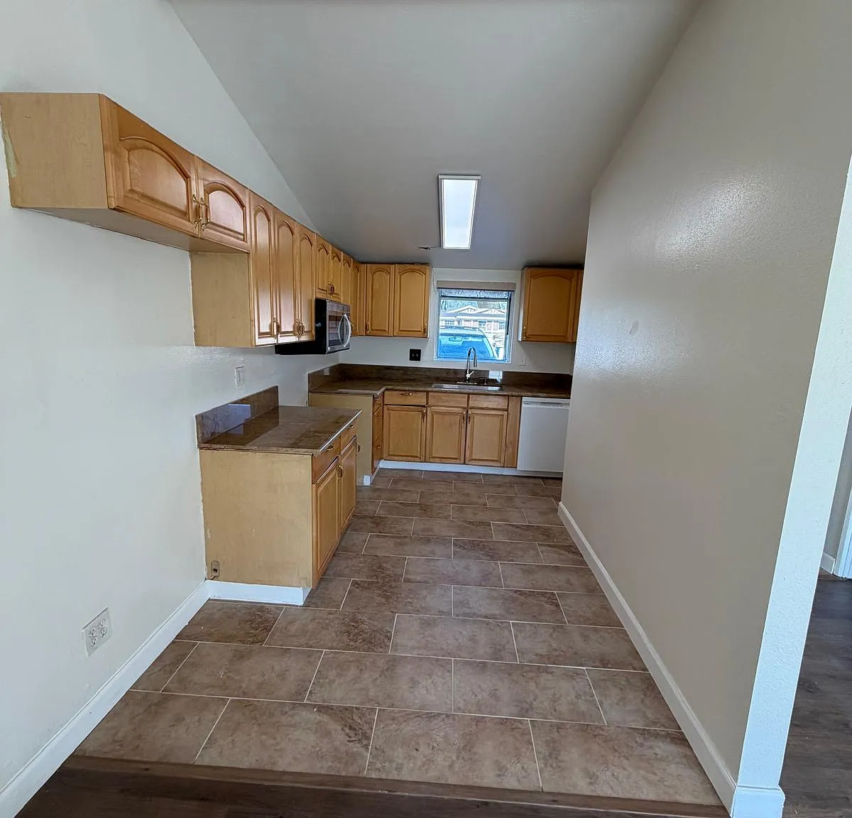 7420 Kelvin Ave — Photo 2