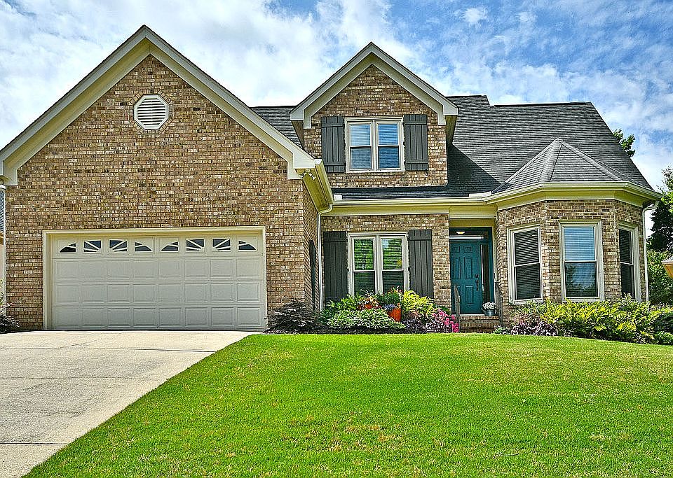 1st image of 8 Green Arbor Ln