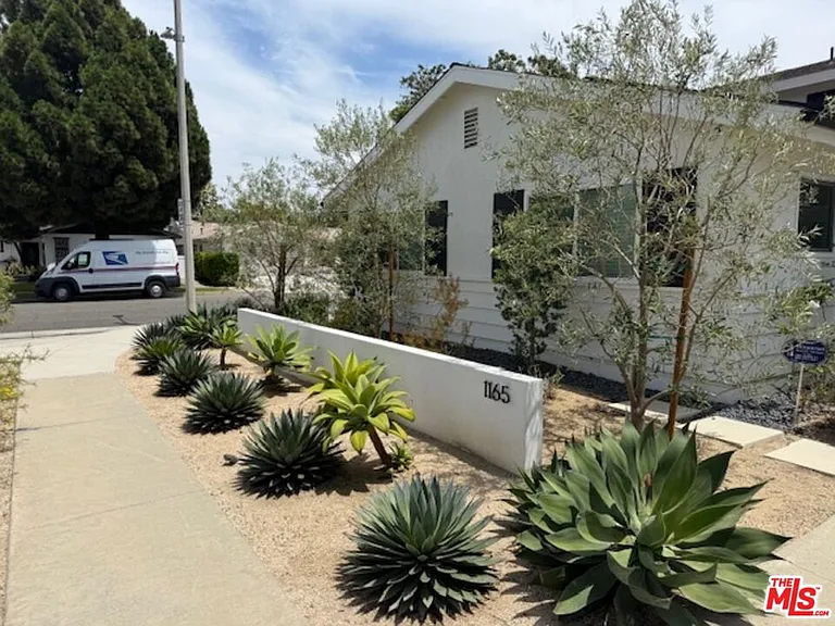 1165 Boise Way — Photo 9