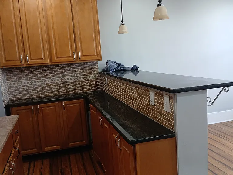 342 N 52nd St #C — Photo 15