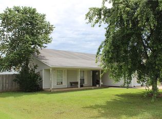 76 Periwinkle Ln, Farmington, AR 72730