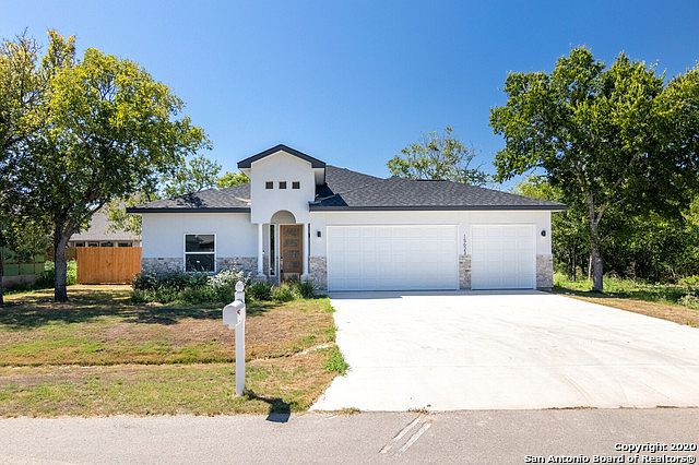 1st image of 15623 Albrecht Ln