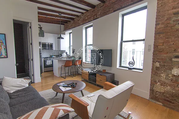 Rented by Nolita Group | media 36