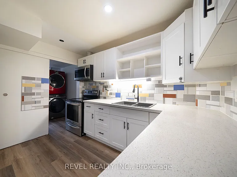53 Memorial Dr #LOWER — Photo 8