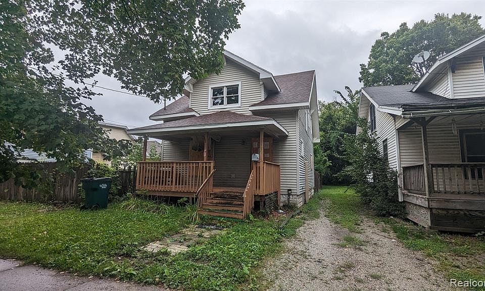 1007 Porter St, Lansing, MI 48906 Zillow