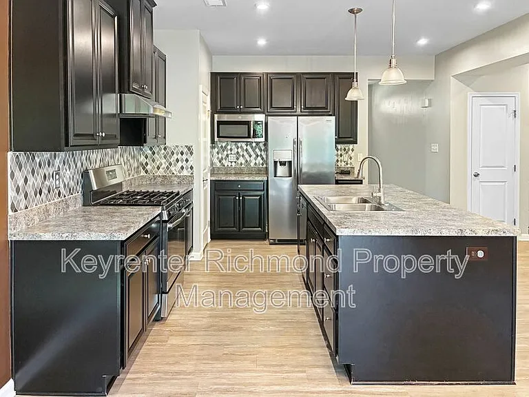 4333 Kenmare Ln — Photo 12