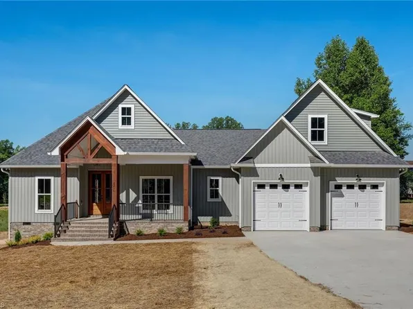 2214 Baker Crossroad Rd, Reidsville, NC 27320