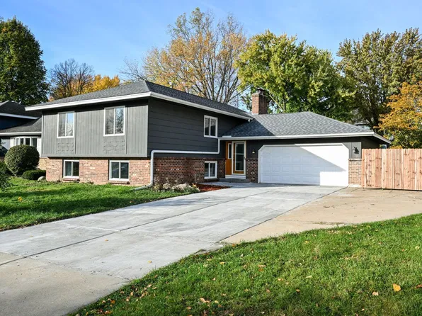 6235 Decatur Ave N, Brooklyn Park, MN 55428