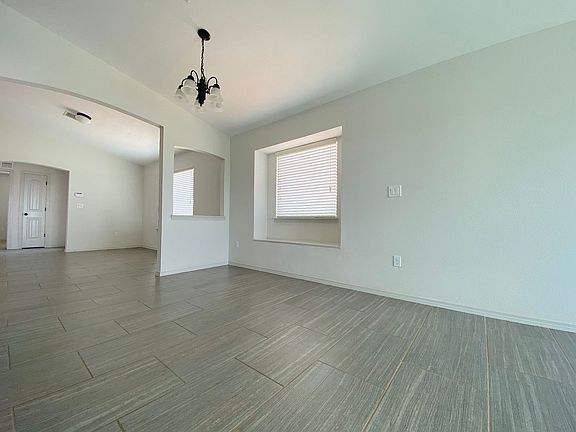 5th image of 14222 Peyton Edwards Ave