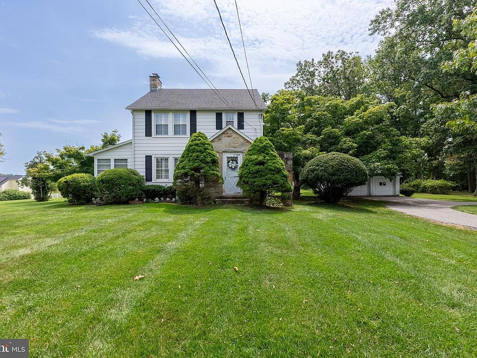 1st image of 1635 Beaver Brook Ln
