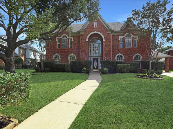 205 Lovegrass Ln, Southlake, TX 76092