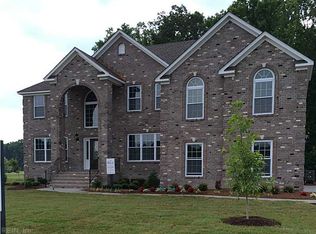 303 Cawdor Xing, Chesapeake, VA 23322