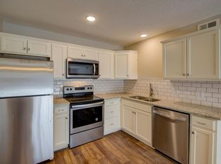 2114 Swift Ave APT 1, North Kansas City, MO 64116