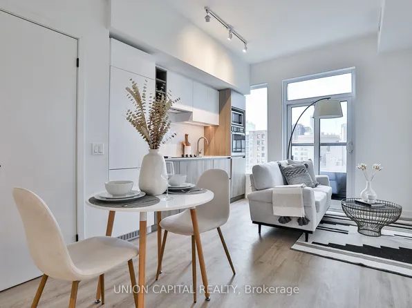 319 Jarvis St #1005, Toronto, ON M5B 0C8
