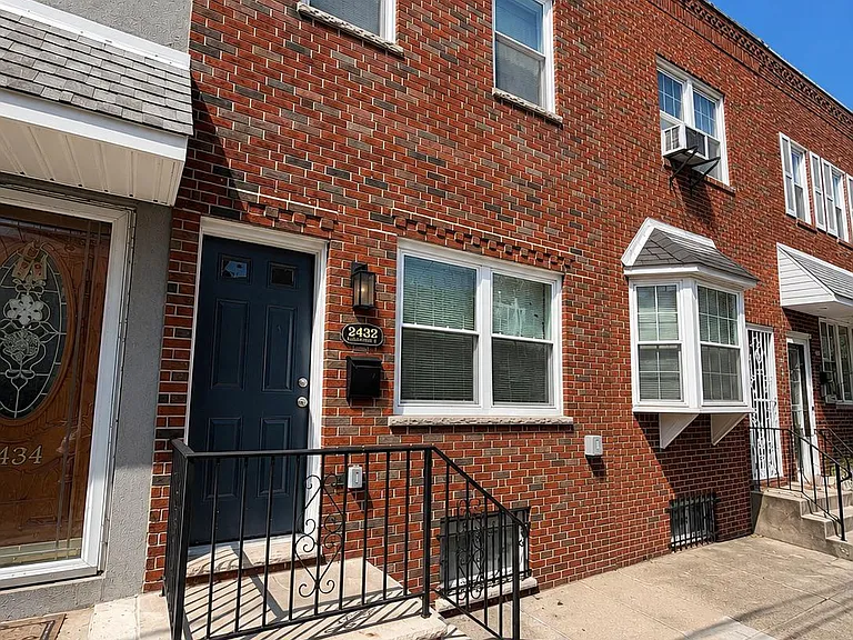 2432 E Clearfield St — Photo 1