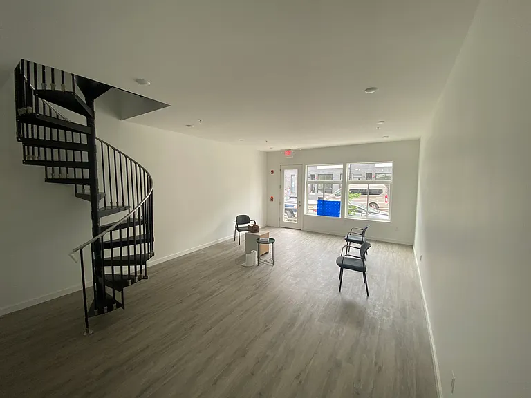 Studio House — Photo 70