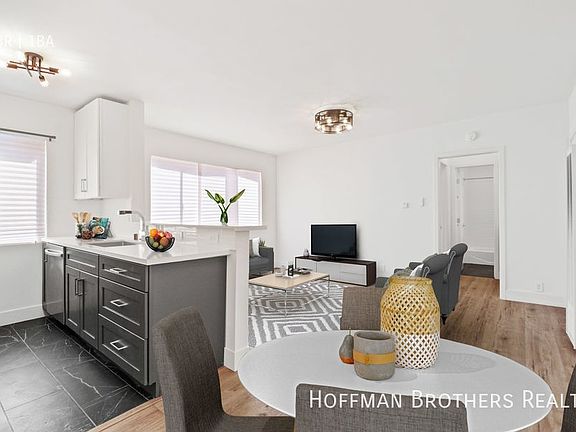 4th image of 1637 S Hobart Blvd #11A