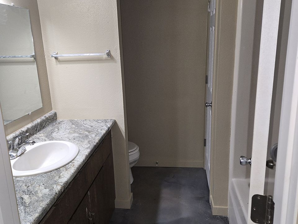 1st image of 1118 Tiffany Pl