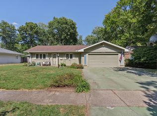 1406 E Pennsylvania Ave, Urbana, IL 61801