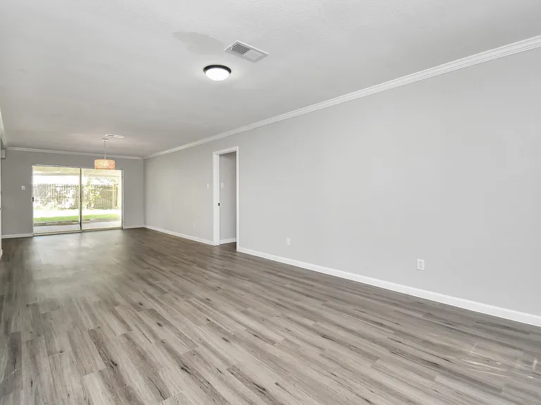 9622 Vilven Ln — Photo 32