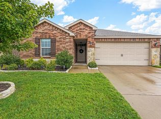 2216 Heaton St, Forney, TX 75126