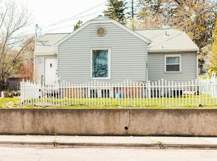 1025 NW Ritchie St, Pullman, WA 99163