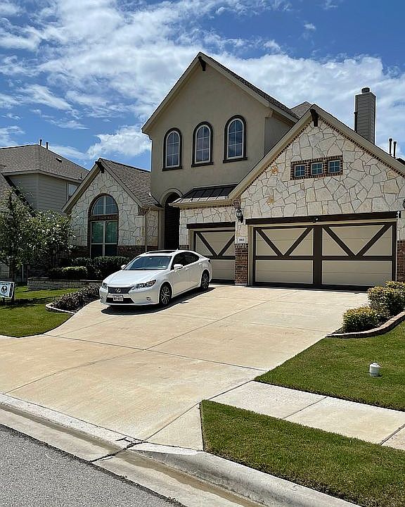 2nd image of 3913 Rosa Park Ln