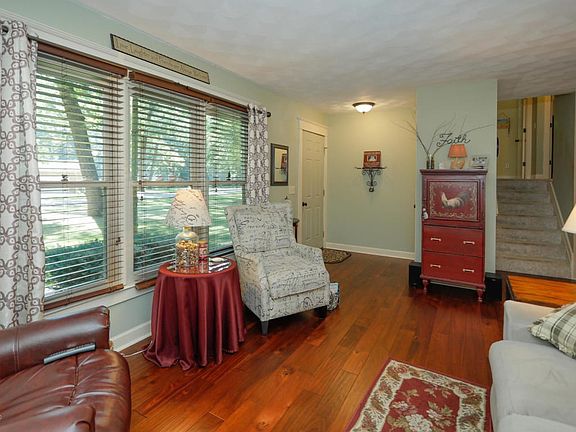 58084 Oakwood Dr-105