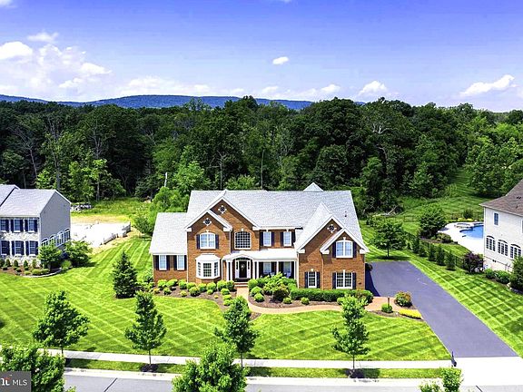 4th image of 5184 Bonnie Brae Farm Dr
