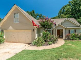 575 Flintlock Dr, Dacula, GA 30019