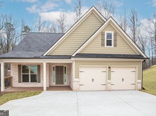 994 Lakeview Dr, Commerce, GA 30529