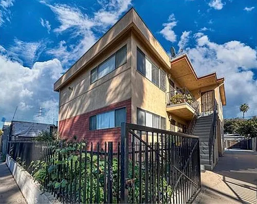 3502 Santa Fe Ave Photo 1