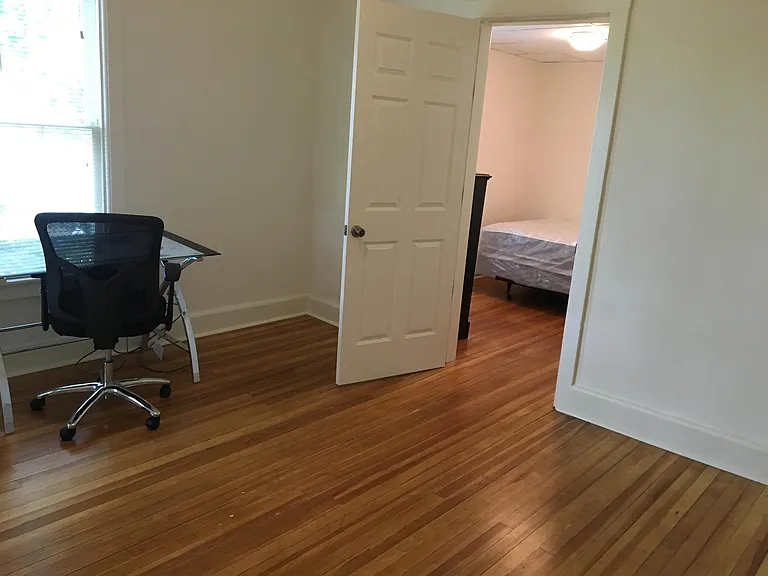 516 E Buffalo St — Photo 10