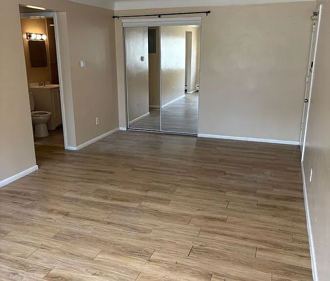 1015 York Ave #5 — Photo 9