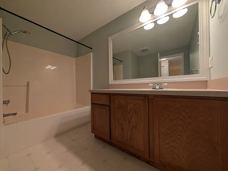 3657 Westleigh St — Photo 19