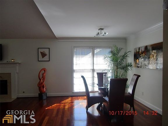 Living room and dinning room combo