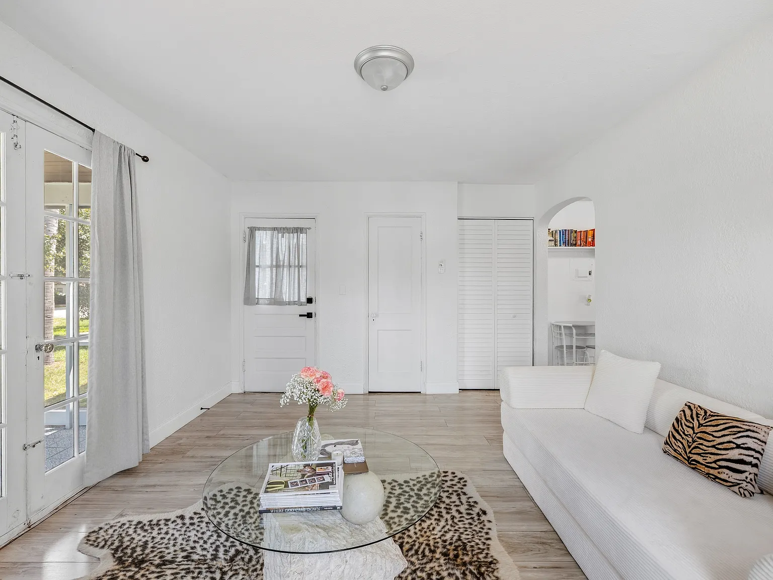 1 bed, 650 sqft, $1,400 — Photo 4